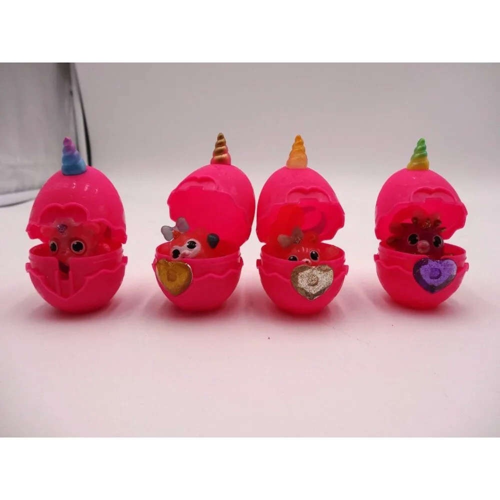 Rainbocorns Itzy Glitzy Surprise Mini Figure 4 Egg's With 4 Figures and Accessor